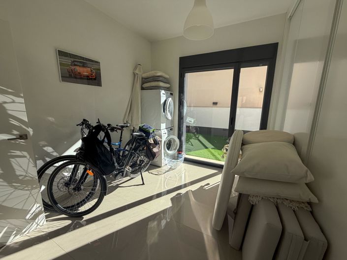 Image No.26-4 Bed Villa for sale