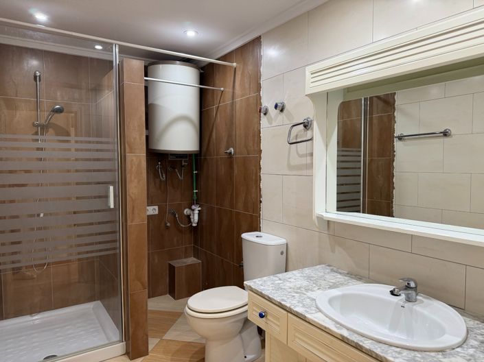 Image No.9-2 Bed Apartment for sale