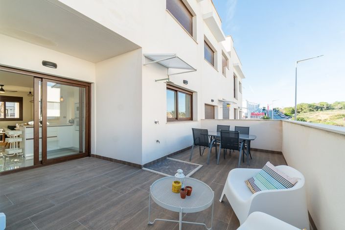 Image No.17-2 Bed Apartment for sale
