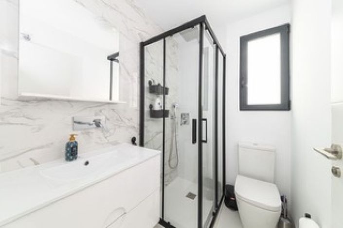 Image No.14-3 Bed Property for sale