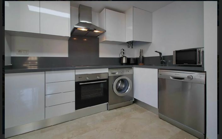 Image No.10-3 Bed Apartment for sale