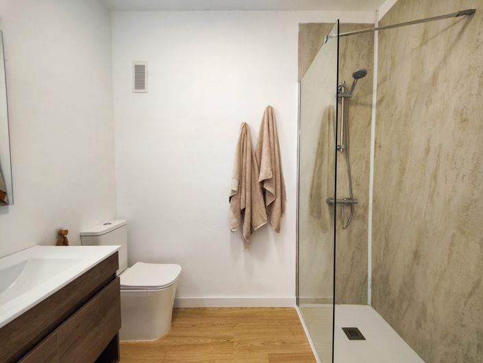 Image No.22-2 Bed Apartment for sale