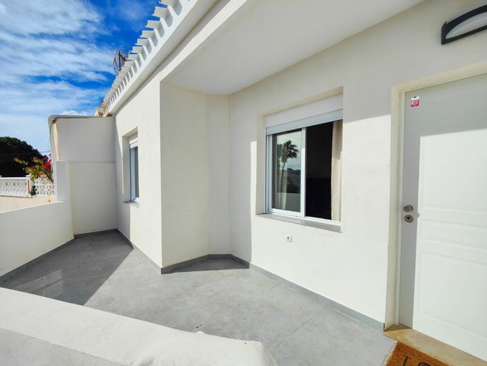 Image No.29-2 Bed Apartment for sale