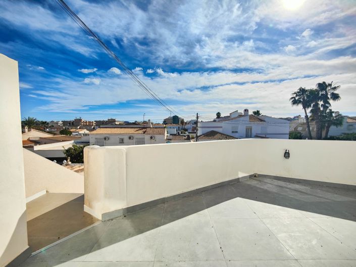 Image No.32-2 Bed Apartment for sale