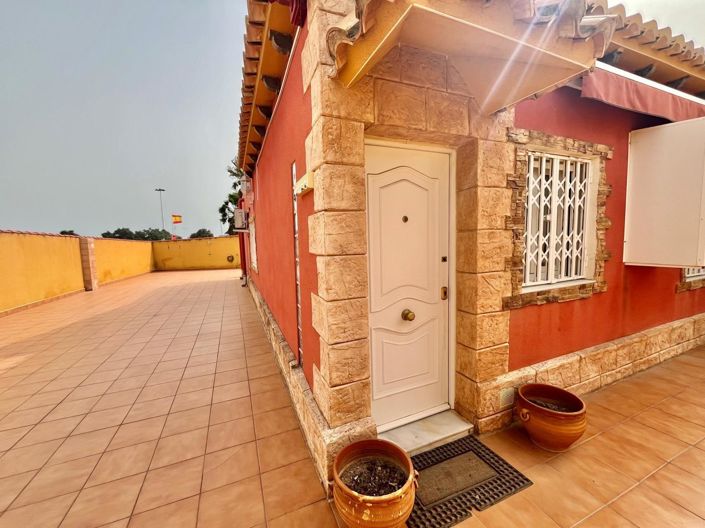Image No.6-Villa de 2 chambres à vendre à Torrevieja
