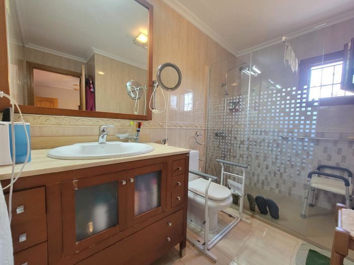 Image No.21-4 Bed Villa for sale