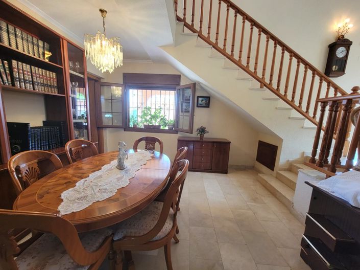 Image No.25-4 Bed Villa for sale