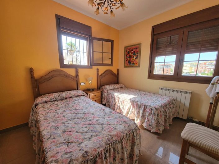 Image No.35-4 Bed Villa for sale