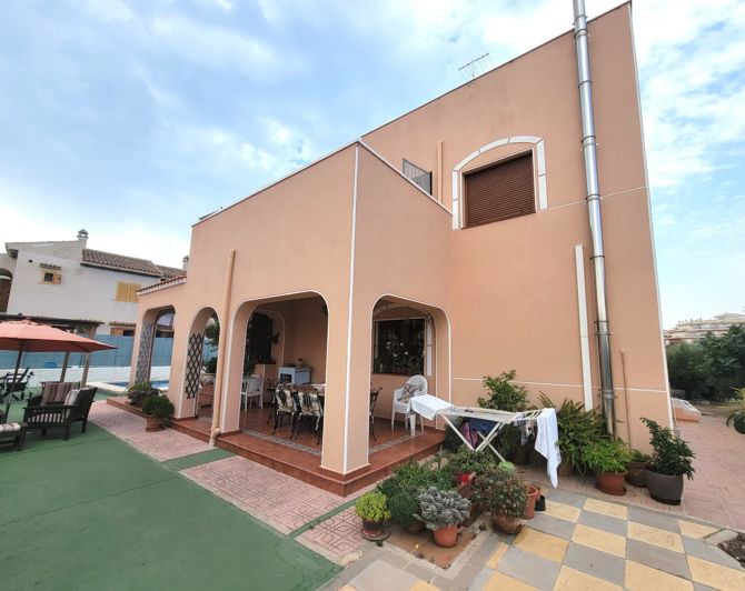 Image No.4-4 Bed Villa for sale