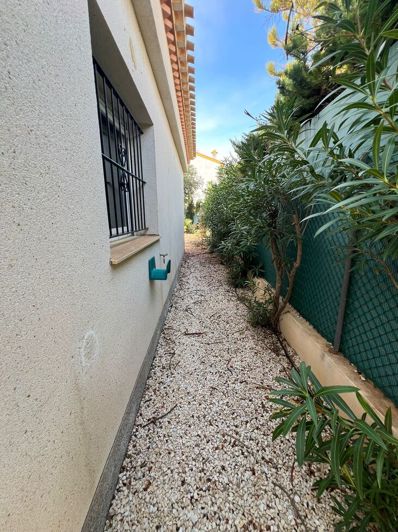 Image No.2-Villa de 3 chambres à vendre à Playa Flamenca