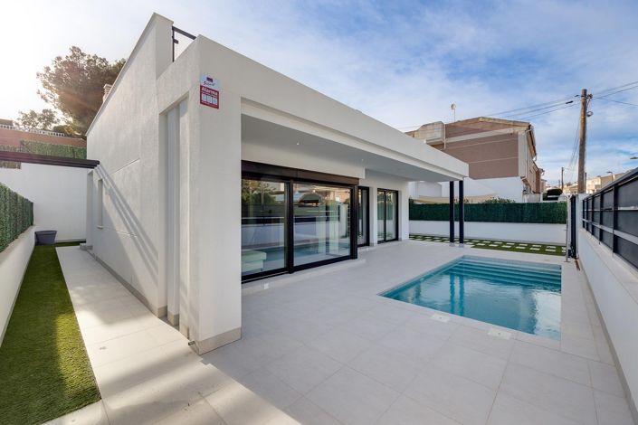 Image No.2-3 Bed Villa for sale