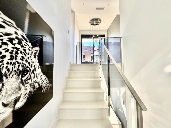 Image No.11-Villa de 4 chambres à vendre à Orihuela Costa