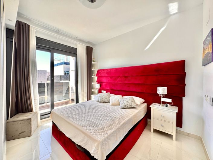 Image No.12-Villa de 4 chambres à vendre à Orihuela Costa