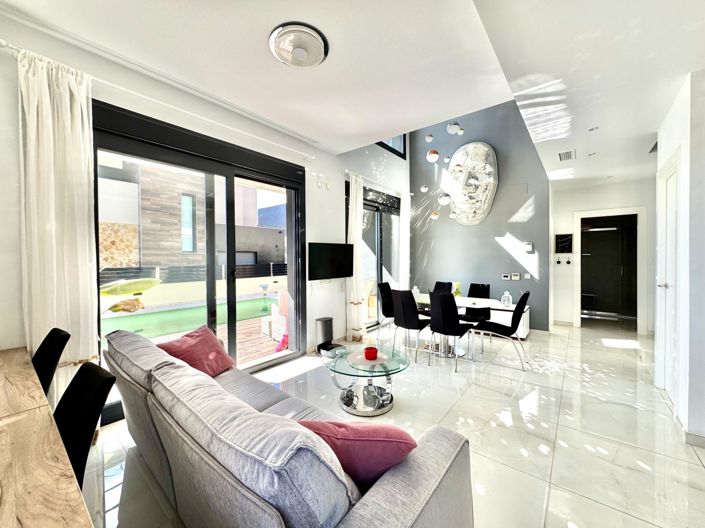 Image No.26-Villa de 4 chambres à vendre à Orihuela Costa