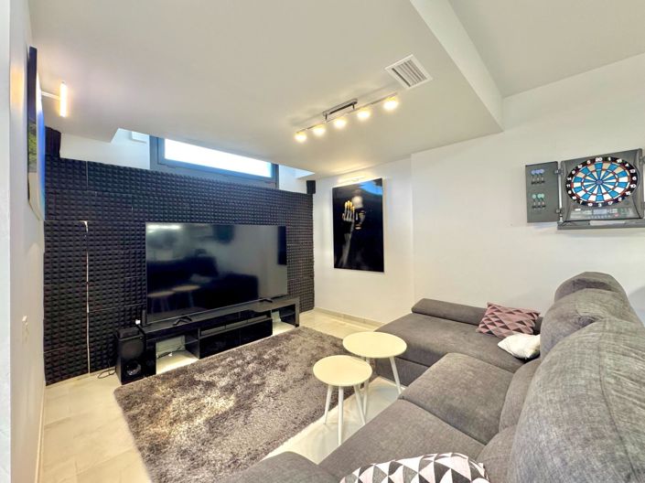 Image No.31-Villa de 4 chambres à vendre à Orihuela Costa