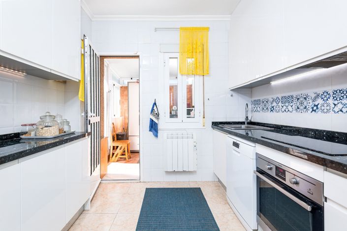 Image No.12-5 Bed Villa for sale