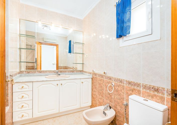 Image No.37-5 Bed Villa for sale