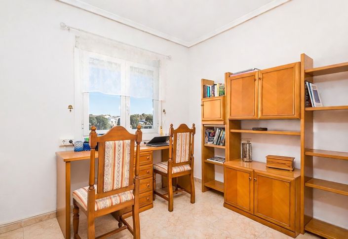 Image No.39-5 Bed Villa for sale