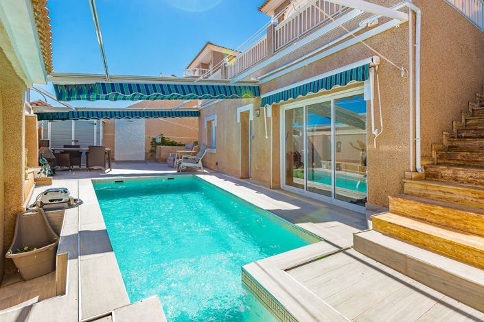 Image No.42-5 Bed Villa for sale