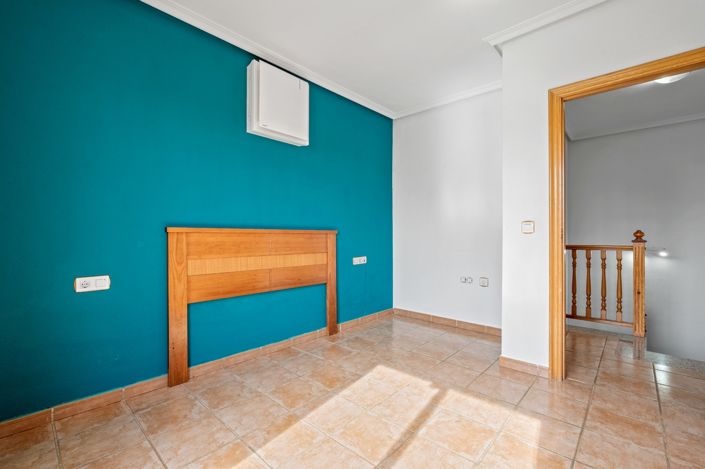 Image No.17-3 Bed Villa for sale