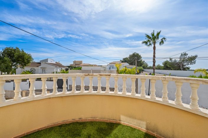 Image No.19-3 Bed Villa for sale