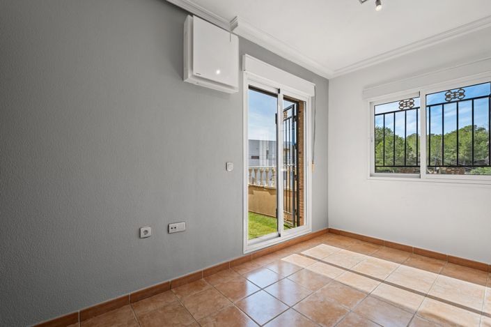 Image No.22-3 Bed Villa for sale