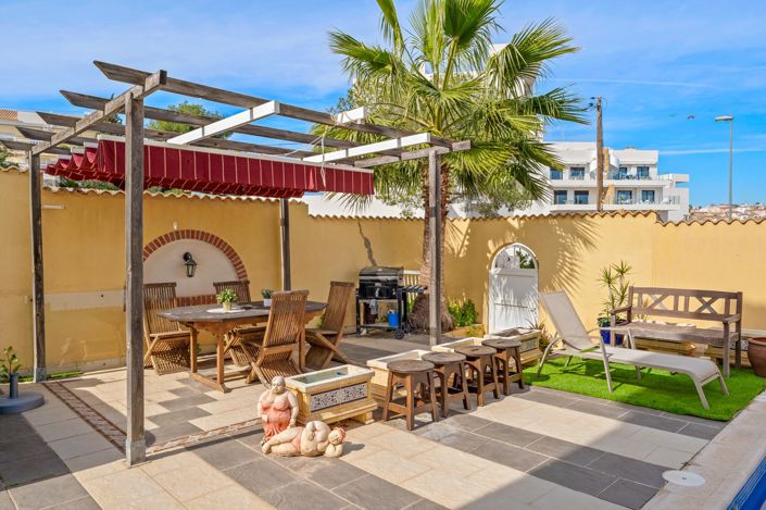 Image No.32-3 Bed Villa for sale