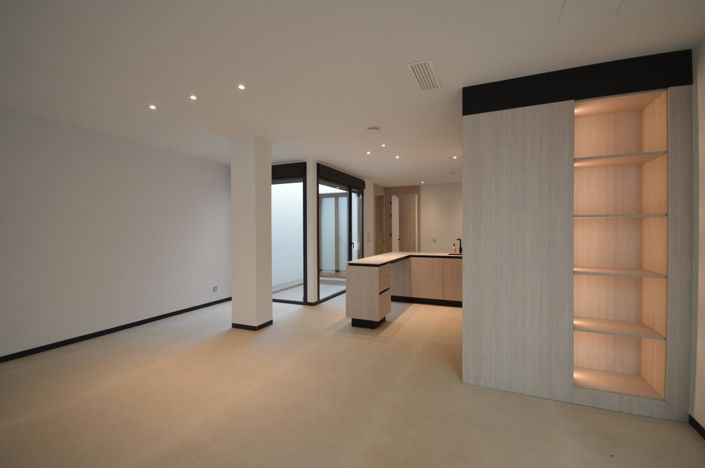 Image No.14-5 Bed Villa for sale