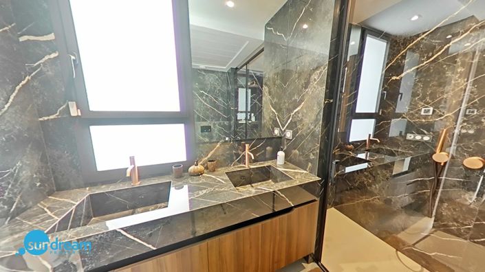 Image No.27-5 Bed Villa for sale