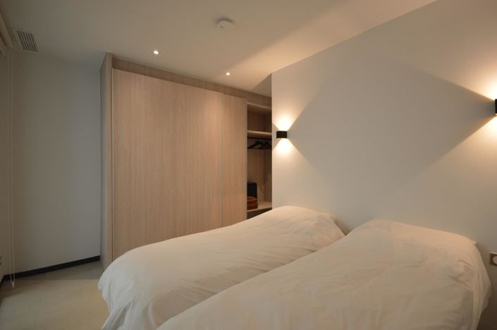 Image No.28-5 Bed Villa for sale