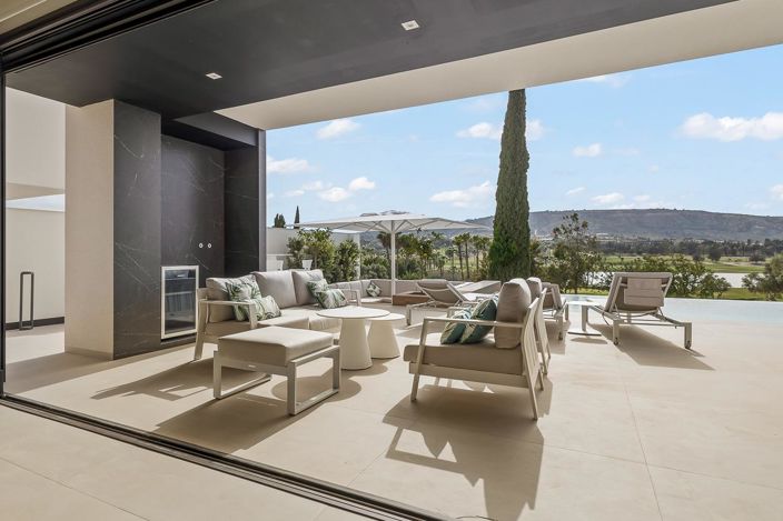 Image No.4-5 Bed Villa for sale