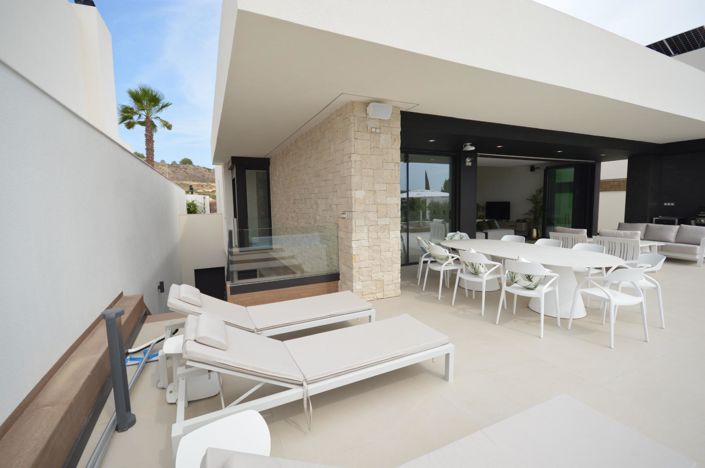 Image No.40-5 Bed Villa for sale