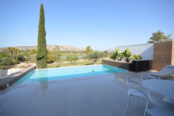 Image No.42-5 Bed Villa for sale