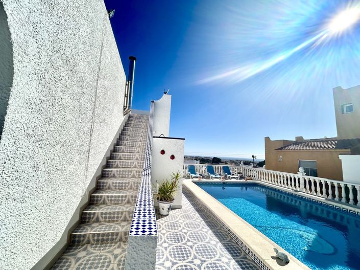 Image No.20-2 Bed Villa for sale