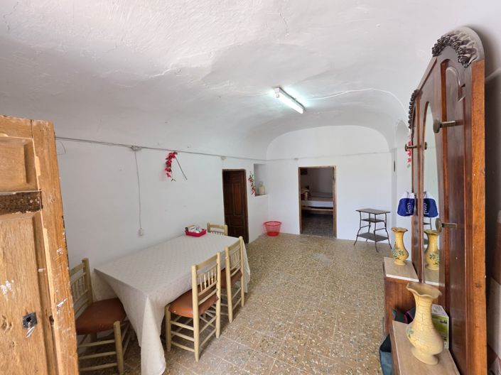 Image No.10-2 Bed Villa for sale