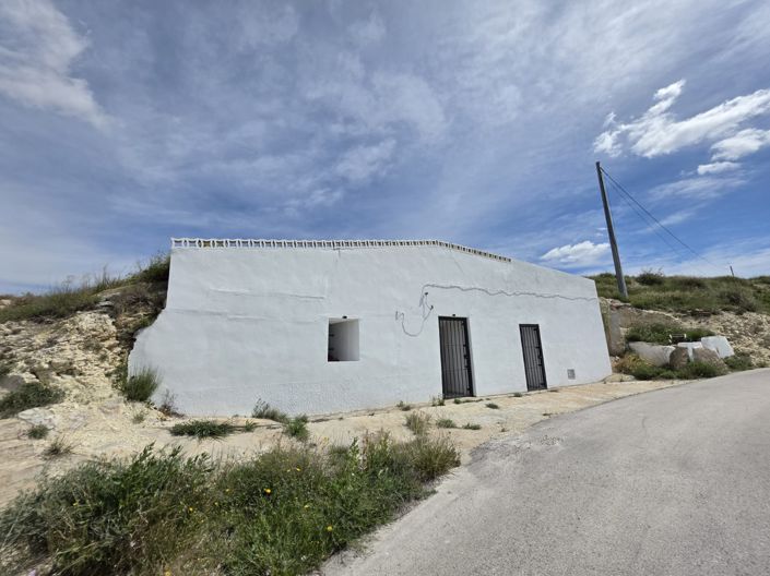 Image No.20-2 Bed Villa for sale