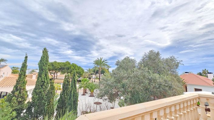 Image No.12-Villa de 7 chambres à vendre à Cabo Roig