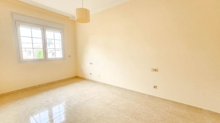 Image No.30-Villa de 7 chambres à vendre à Cabo Roig