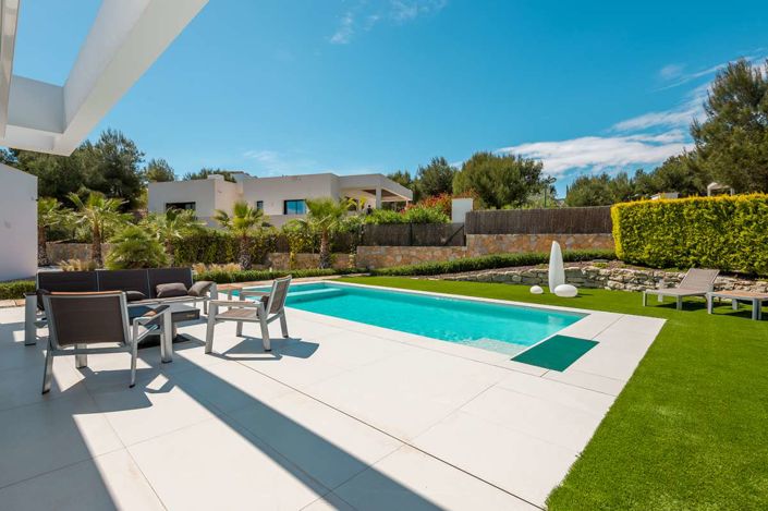 Image No.2-Villa de 5 chambres à vendre à Las Colinas Golf
