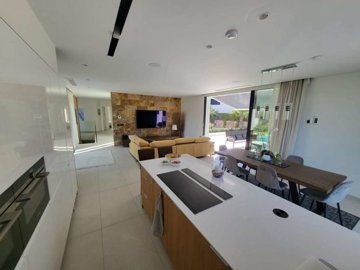 20260219113137000000img-20250116-wa0025