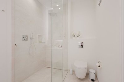 2233o1jhli358r96q1guall01g441fck1v