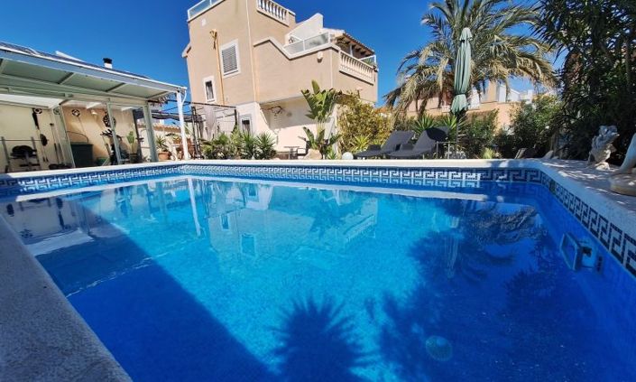 Image No.11-3 Bed Villa for sale