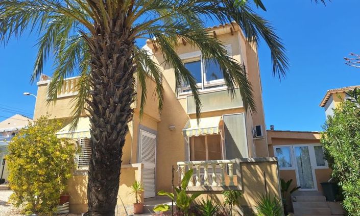 Image No.15-3 Bed Villa for sale