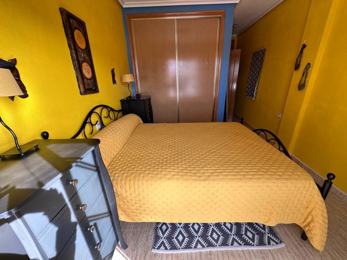 Image No.21-3 Bed Property for sale