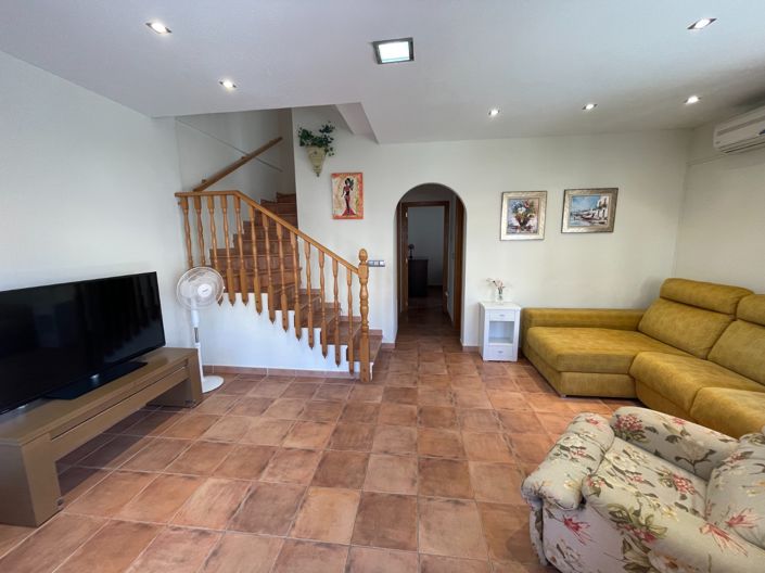 Image No.10-4 Bed Property for sale