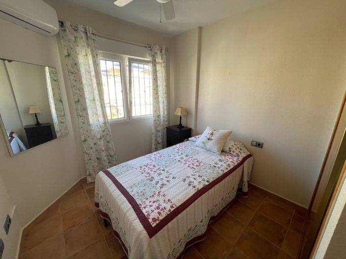 Image No.21-4 Bed Property for sale