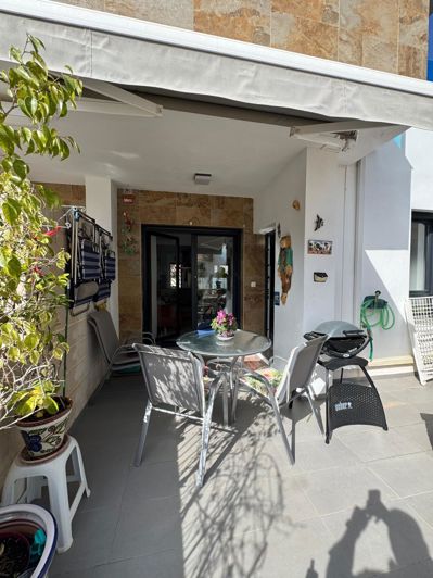 Image No.10-3 Bed Property for sale