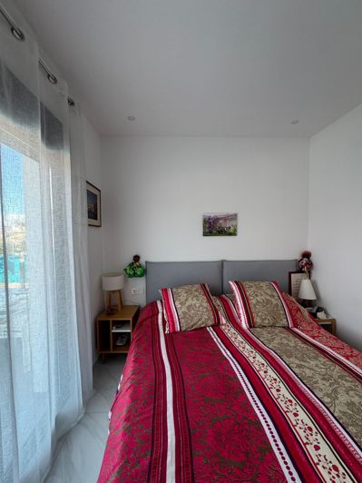 Image No.16-3 Bed Property for sale