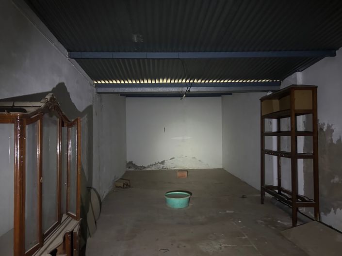 Image No.19-1 Bed Property for sale