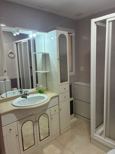 Image No.13-3 Bed Property for sale